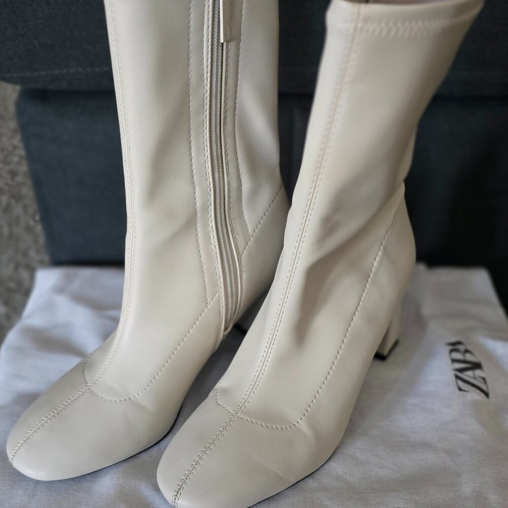 Zara ecru white boots